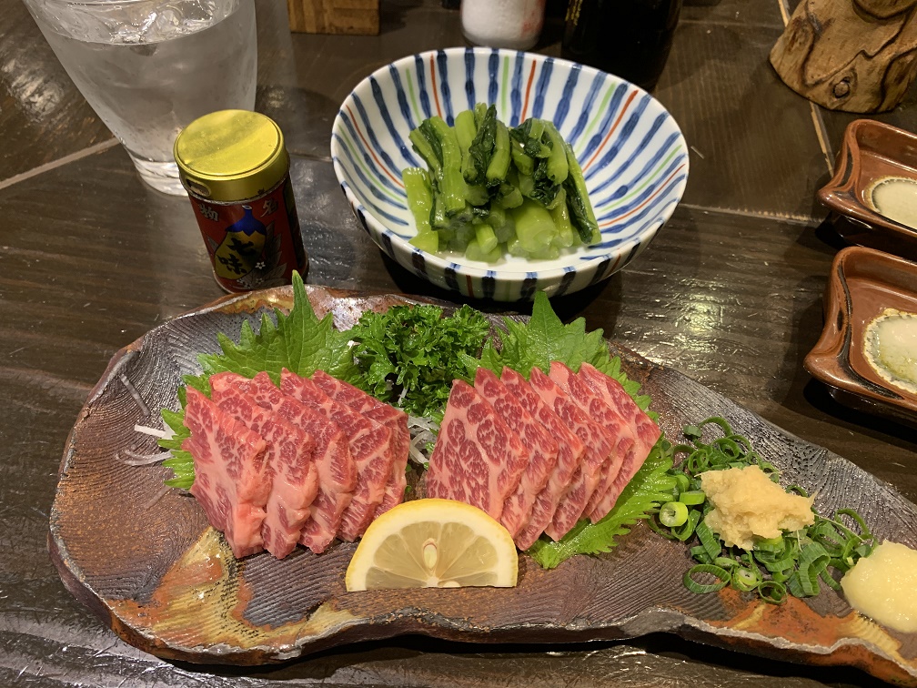 馬刺し